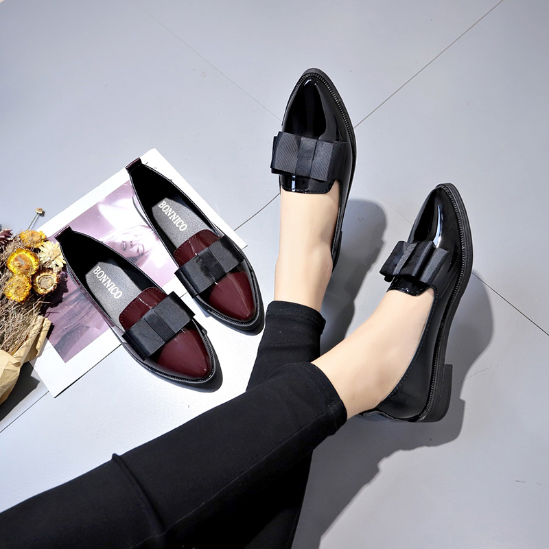 Mocassini a Punta in Pelle Ver - Women Shoes Formal recensione e prezzo