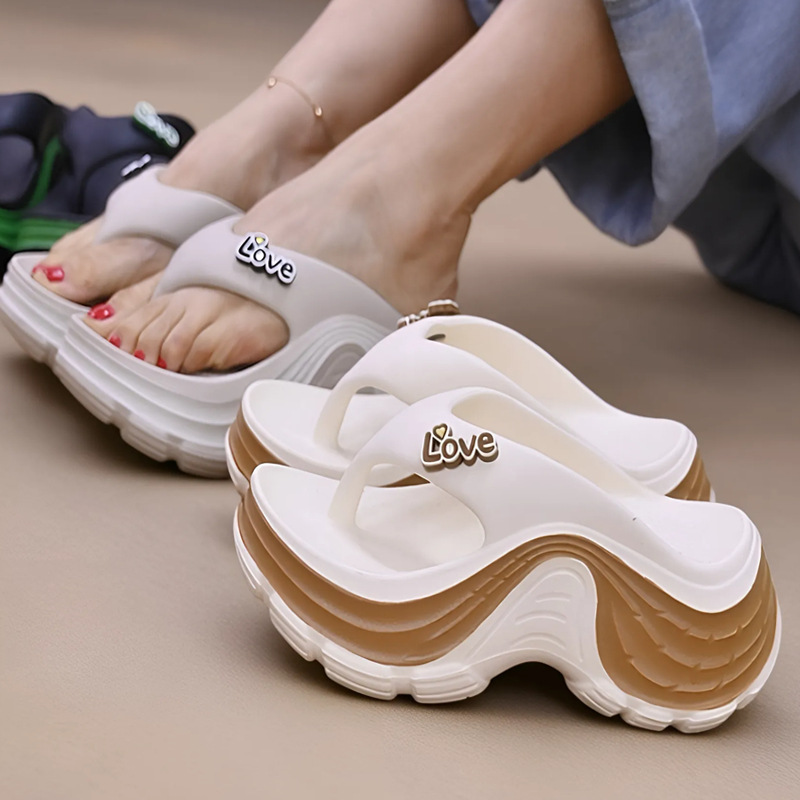 Nuove Infradito con Plateau Ch - Thong Flat Sandal recensione e prezzo