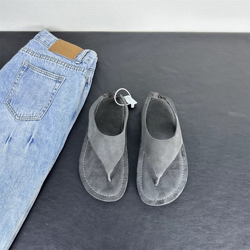 Sandali infradito minimalisti  - Thong Flat Sandal recensione e prezzo