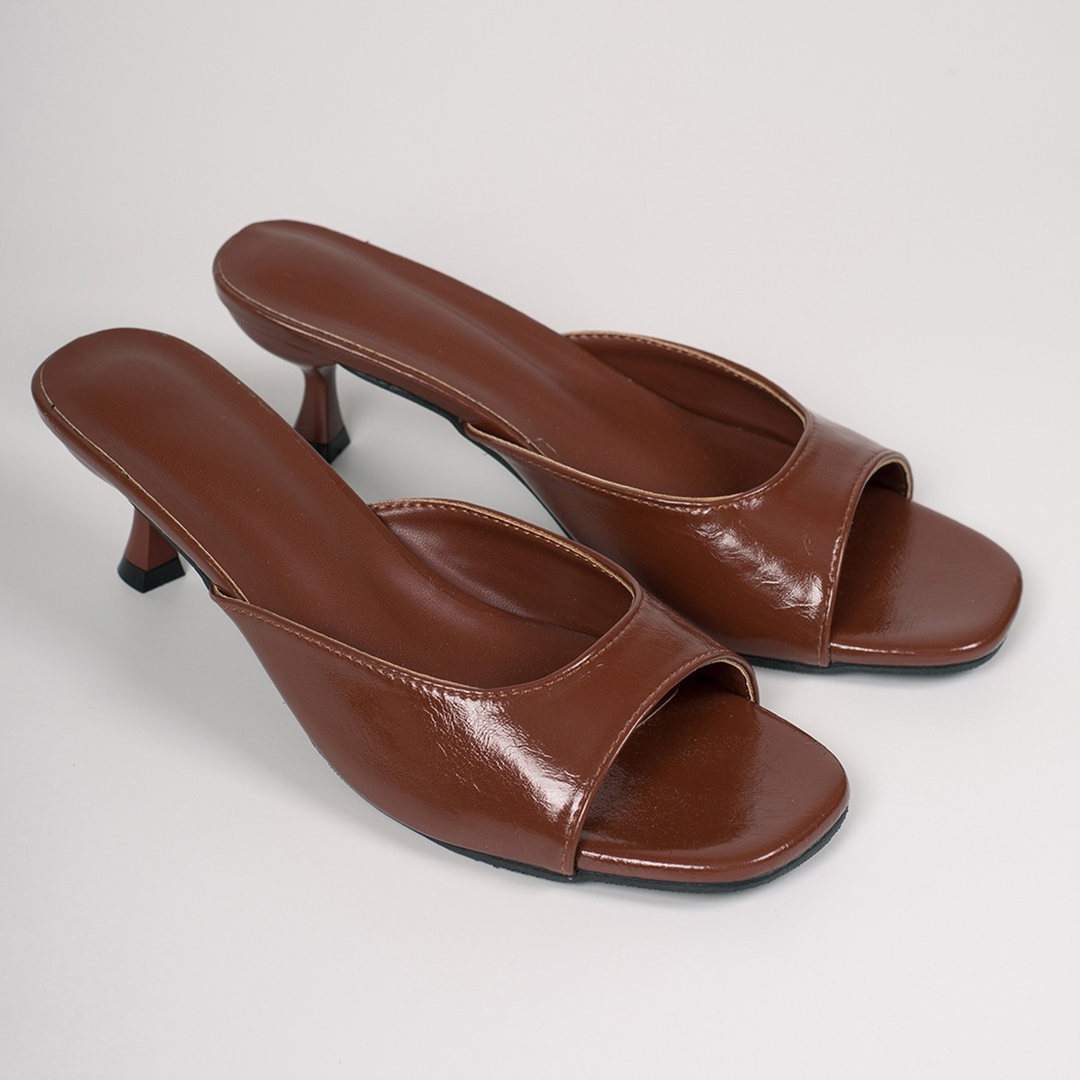 Nuove Ciabatte Donna 2026 con  - Thong Flat Sandal recensione e prezzo
